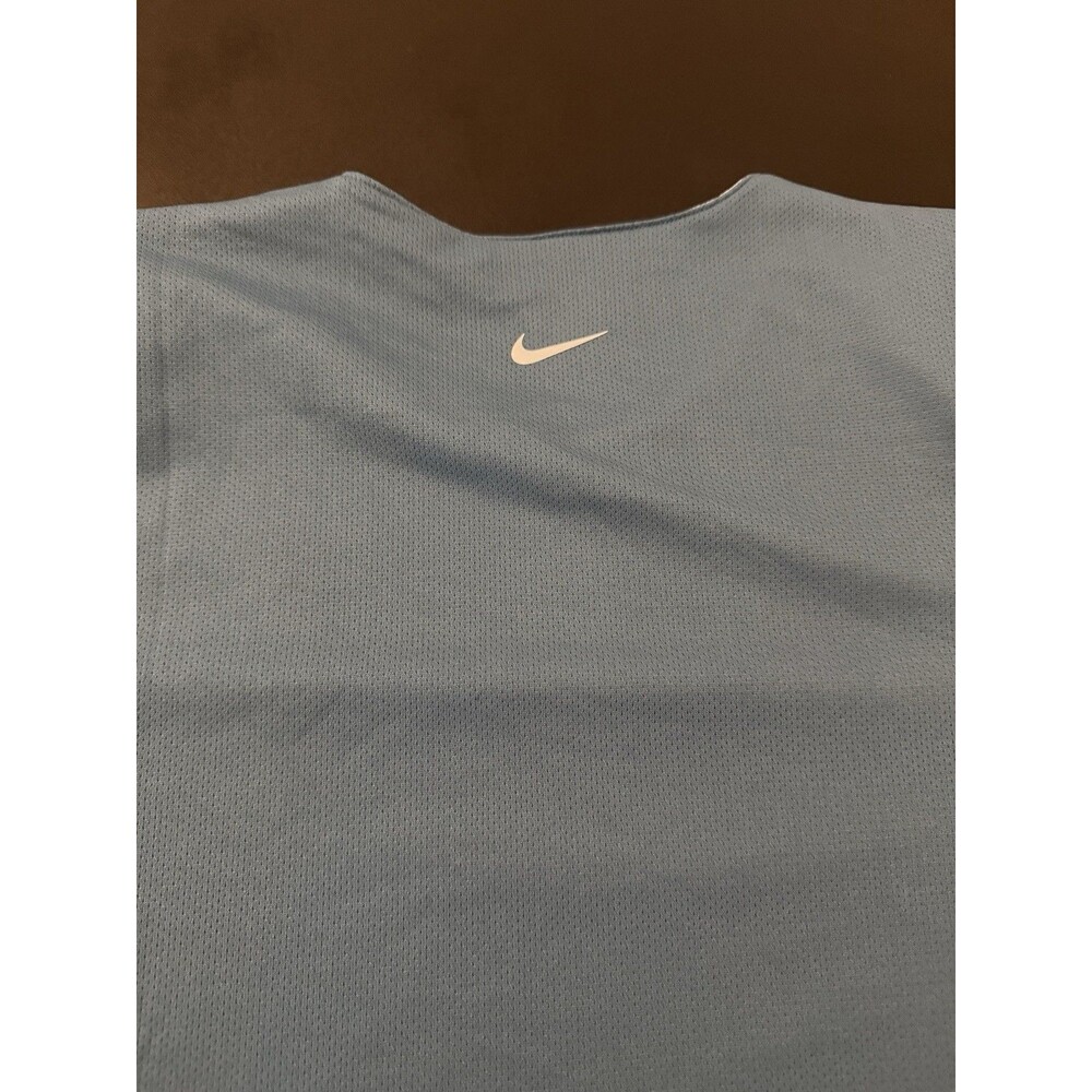 Nike Dri-FIT Women’s XL Blue Double Layer Athletic Top Built-In Liner NWT - Picture 4 of 4